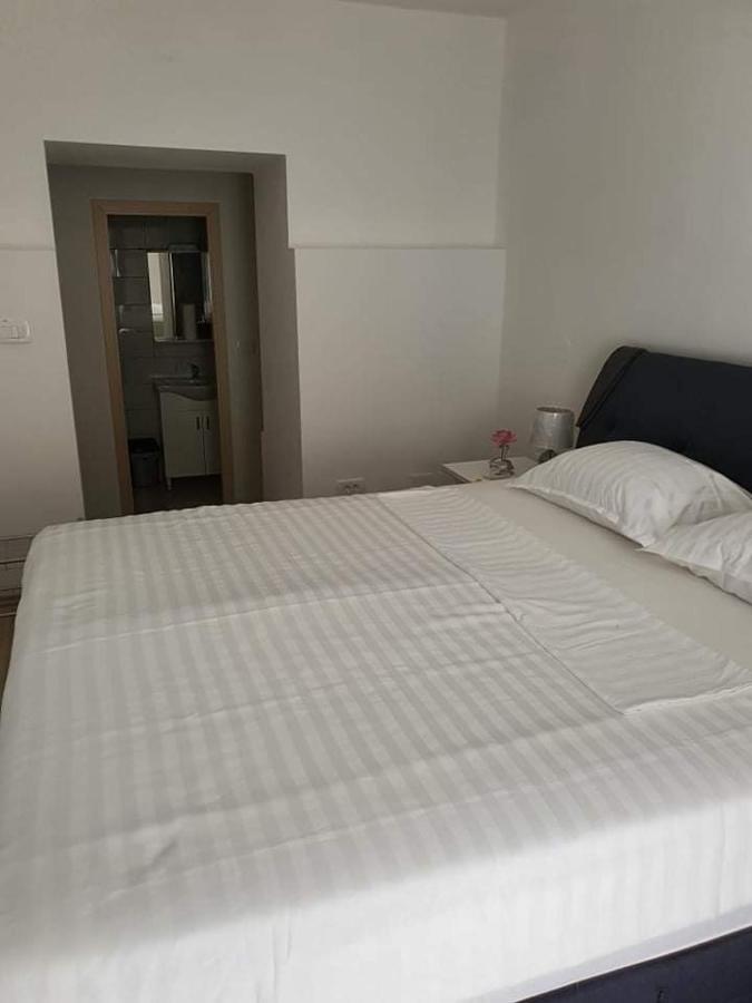 Aldi 3 Apartment Пула Екстериор снимка